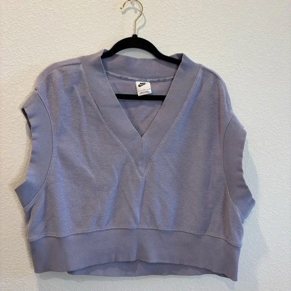 Women's Light Purple Nike vest - Picture 12 of 13